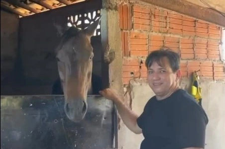 Prefeito de Bom Princípio participa de festa em homenagem a cavalo campeão