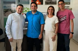 Prefeito de Cajueiro da Praia articula preparativos da festa do padroeiro (Foto: Reprodução)