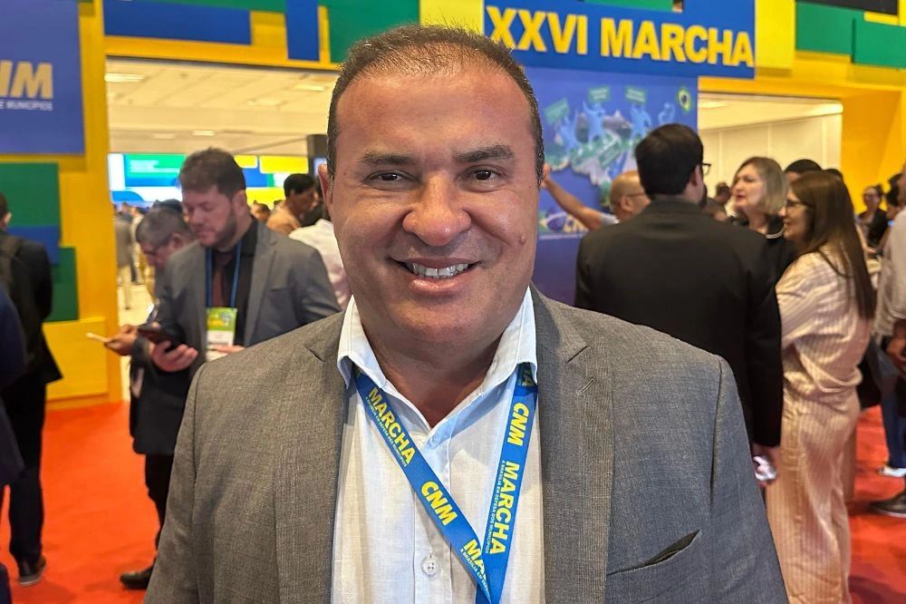 Prefeito de Curimatá, Adelmo da Cincal, destaca importância da reforma tributária