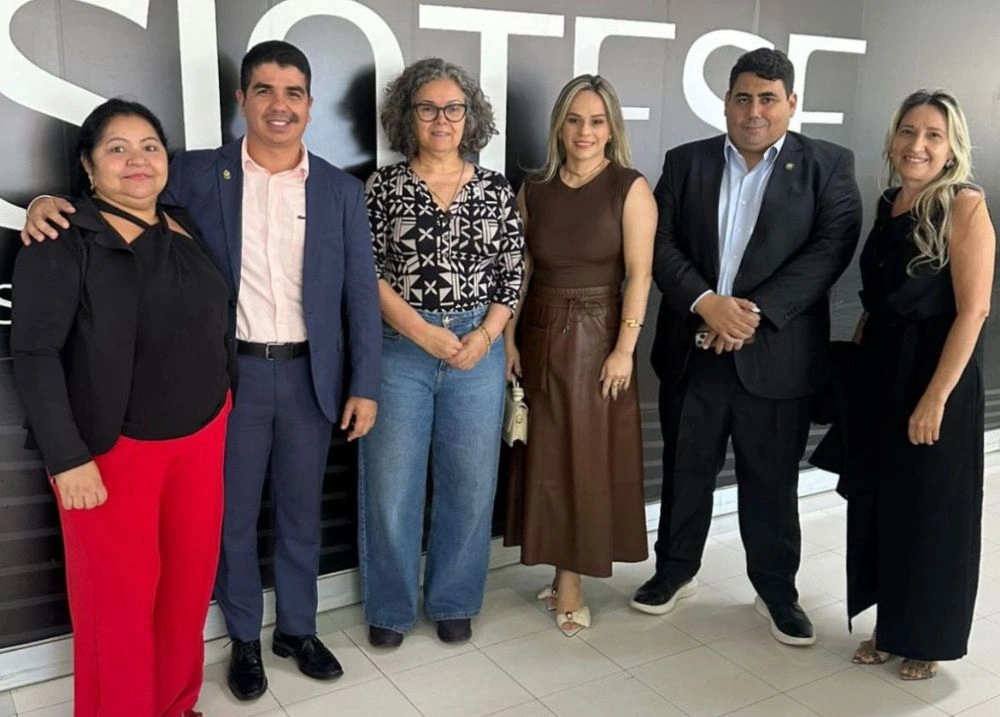 Prefeito de Dirceu Arcoverde participa da Marcha em Brasília por mais investimentos