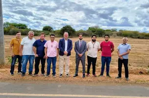 Prefeitura de Caracol acompanha visita técnica ao terreno do novo Fórum (Foto: Reprodução)