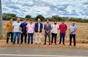 Prefeitura de Caracol acompanha visita técnica ao terreno do novo Fórum (Foto: Reprodução)