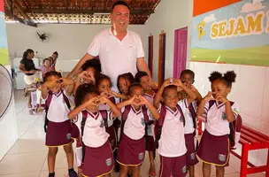 Prefeitura inicia entrega de fardamento para estudantes da rede municipal de São Raimundo (Foto: Reprodução)