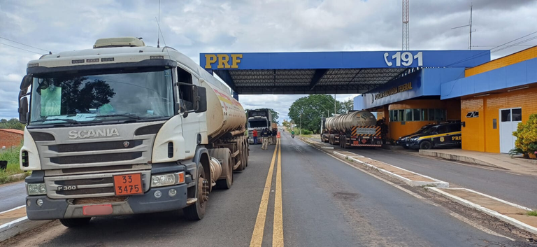PRF realiza operação de fiscalização de produtos perigosos em Floriano