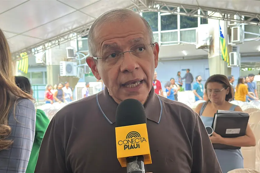 Secretário Washington Bandeira inaugura reforma da sede da Seduc