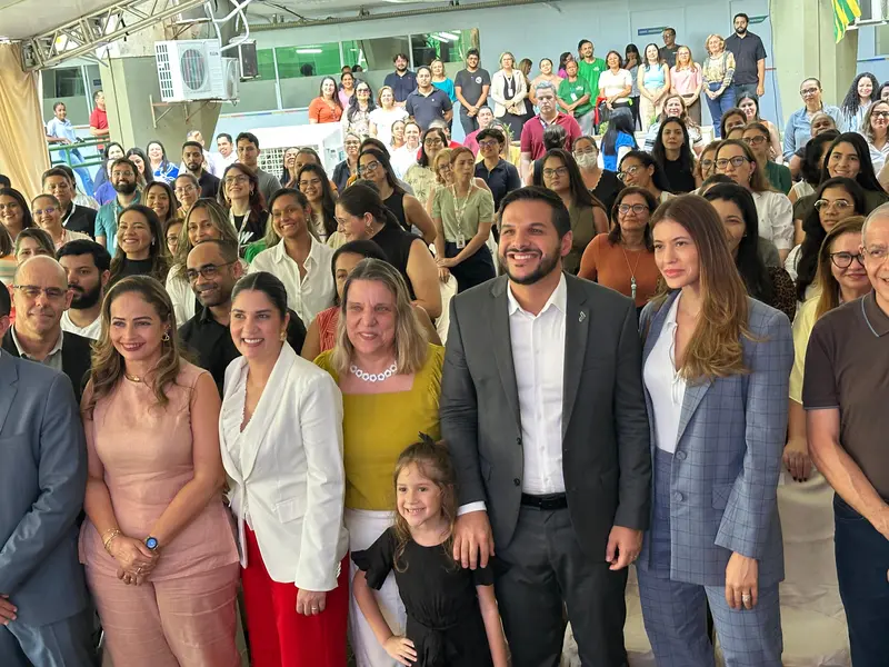 Secretário Washington Bandeira inaugura reforma da sede da Seduc