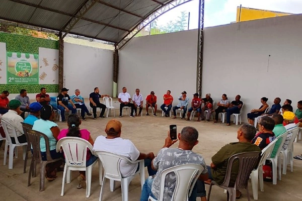 Sindicato de agricultores discute animais soltos em Timon