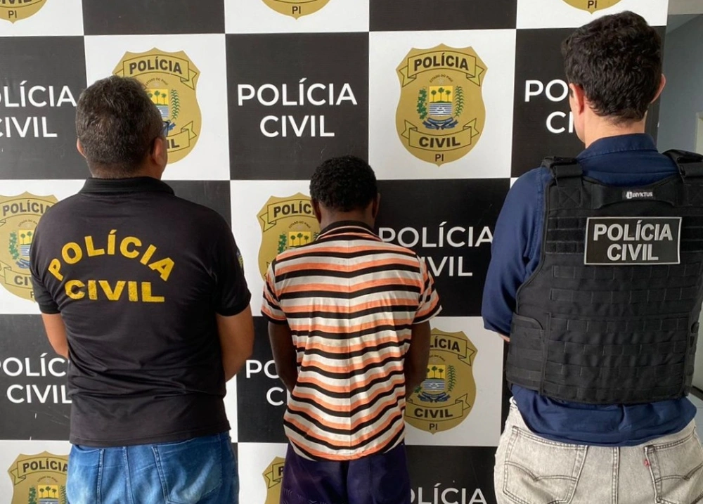 Suspeito de furtos é preso ao tentar fugir de canoa durante operação em Floriano