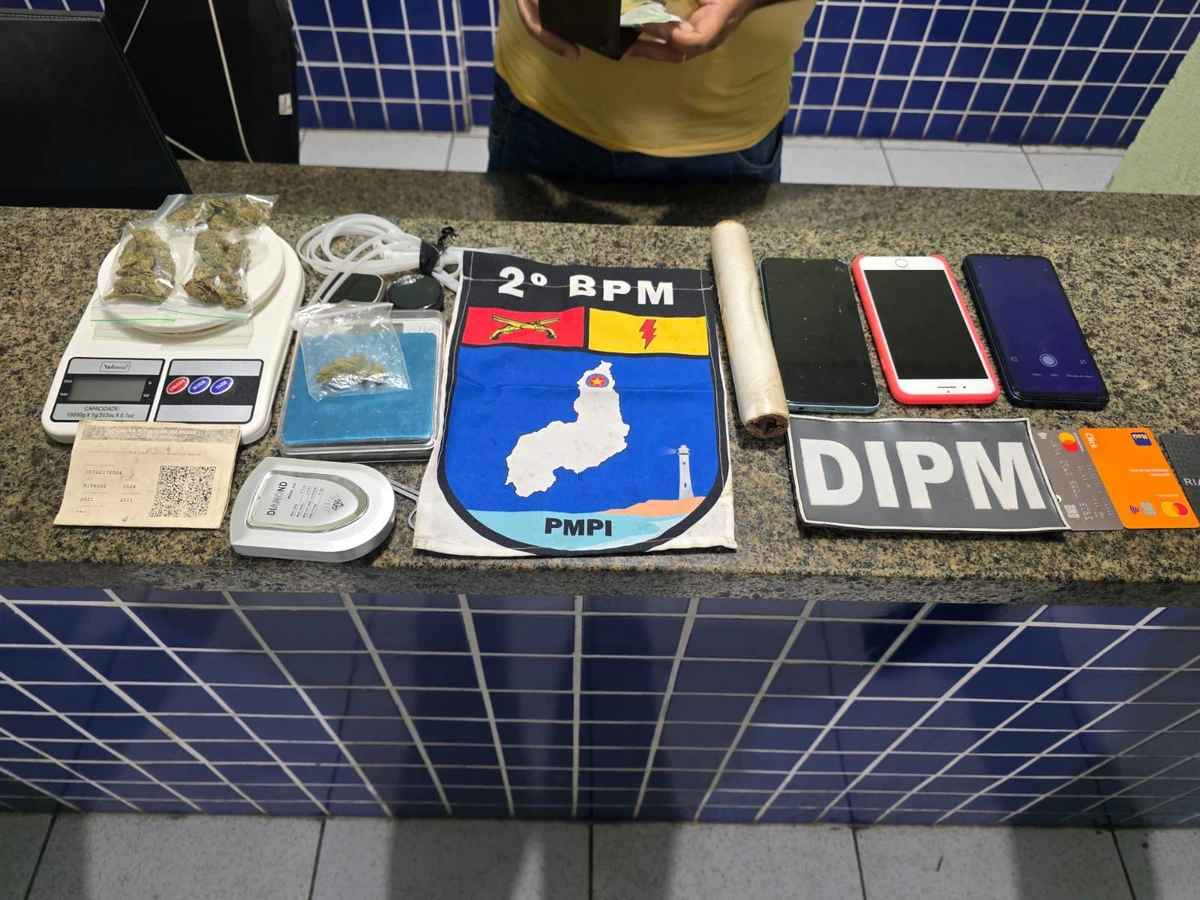 Trio é preso por tráfico de drogas e receptação de veículos adulterados em Parnaíba