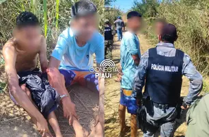 Adolescentes suspeitos de assaltos são apreendidos após troca de tiros em Teresina (Foto: Repórter 12/Conecta Piauí)