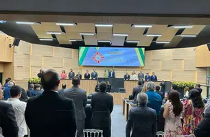 Alepi homenageia secretário do TJ-PI com Medalha do Mérito Legislativo (Foto: Conecta Piauí)