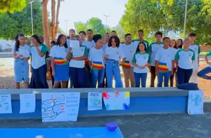 Alunos de Alvorada do Gurgueia realizam atividade em alusão ao dia do meio ambiente (Foto: Reprodução - Redes sociais)