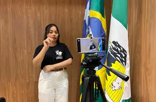 Câmara de Demerval Lobão passa a contar com intérprete de Libras nas sessões (Foto: Ascom/Câmara Municipal de Demerval Lobão)