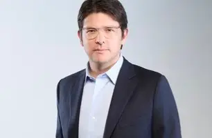 Candidato à presidência da Colômbia, Miguel Uribe é baleado em ato em Bogotá (Foto: Reprodução/X)