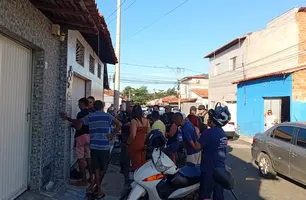 Criança é resgatada após ser abandonada em casa na zona Norte de Teresina (Foto: Reprodução)