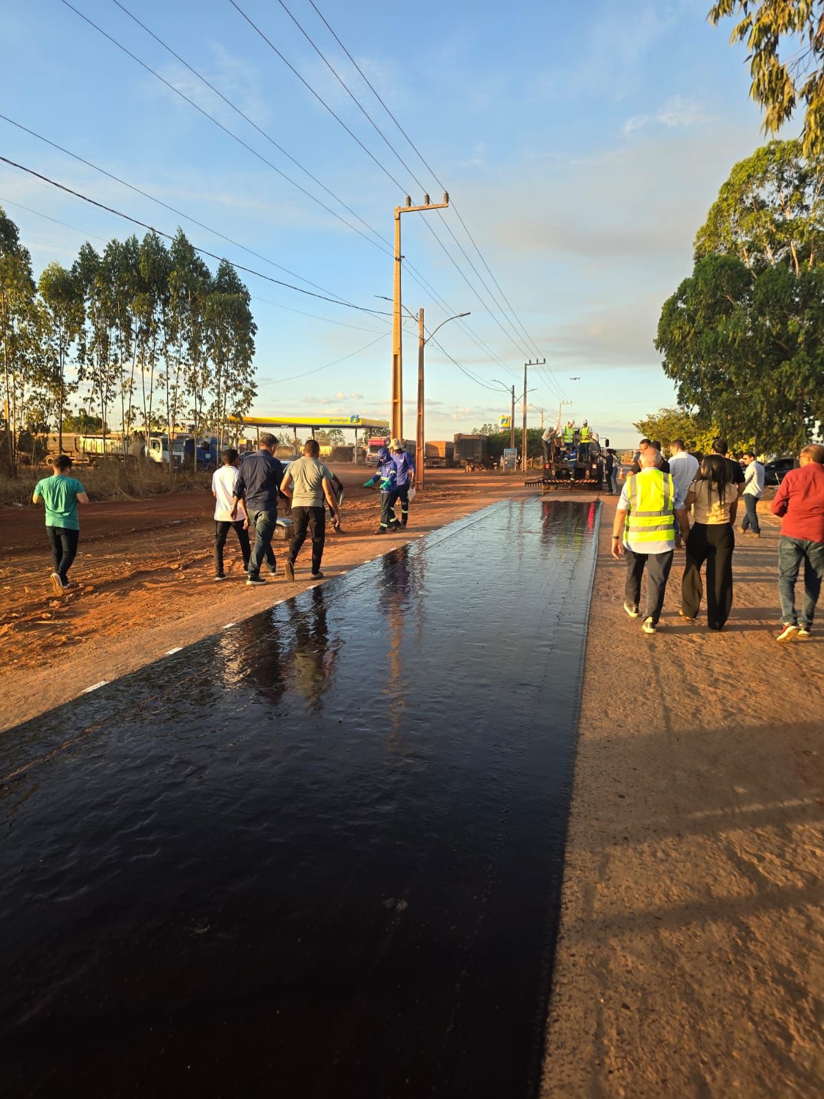 Fonteles e Leo Sobral visitam obras de rodovia com 111 km de extensão dos Cerrados