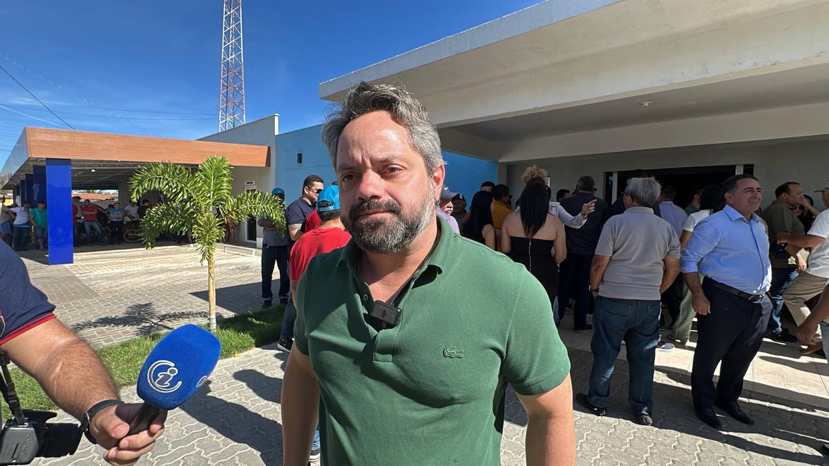 Governador entrega obras e implanta Saúde Digital em Caldeirão Grande