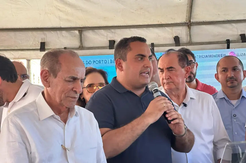 Governador entrega reforma do CETI Jacob Demes em Floriano com investimento de R$ 1,9 mi
