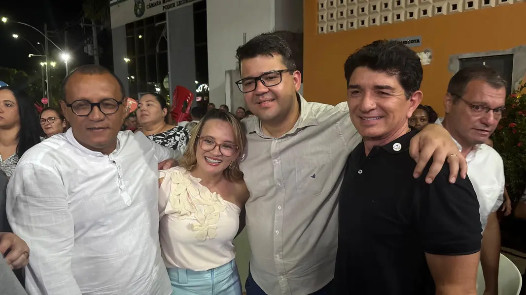 Governador participa da 9ª noite dos festejos de Santo Antônio em Campo Maior