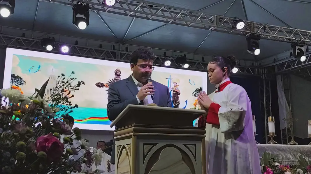 Governador participa da 9ª noite dos festejos de Santo Antônio em Campo Maior