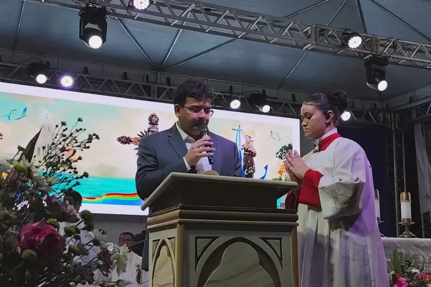 Governador participa da 9ª noite dos festejos de Santo Antônio em Campo Maior