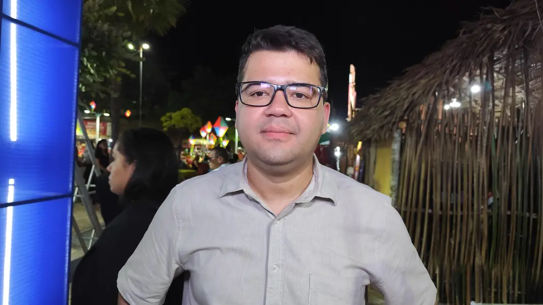 Governador participa da 9ª noite dos festejos de Santo Antônio em Campo Maior