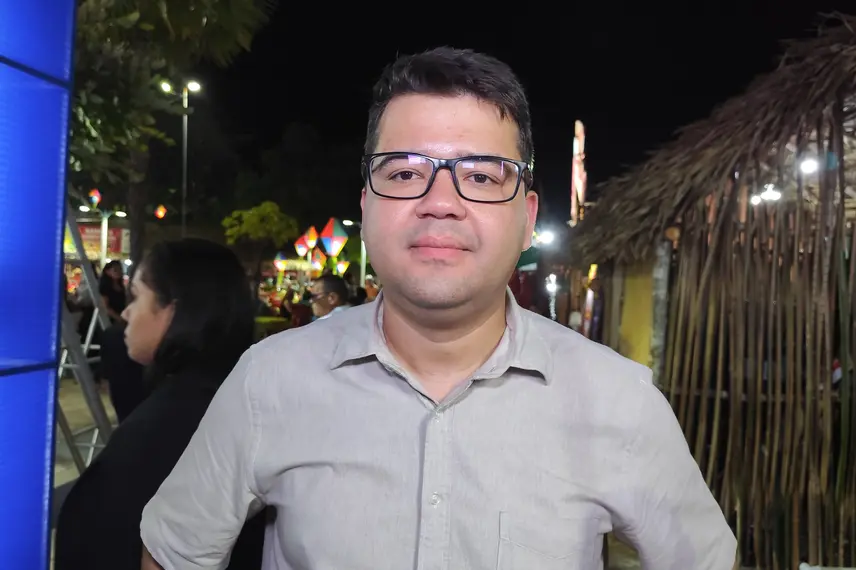 Governador participa da 9ª noite dos festejos de Santo Antônio em Campo Maior