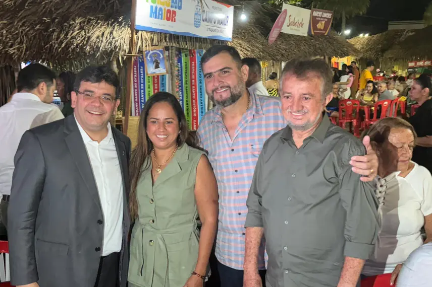 Governador participa da 9ª noite dos festejos de Santo Antônio em Campo Maior