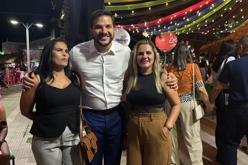 Governador participa da 9ª noite dos festejos de Santo Antônio em Campo Maior