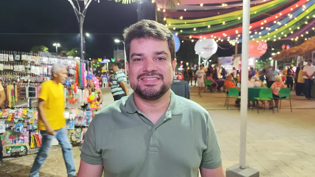 Governador participa da 9ª noite dos festejos de Santo Antônio em Campo Maior