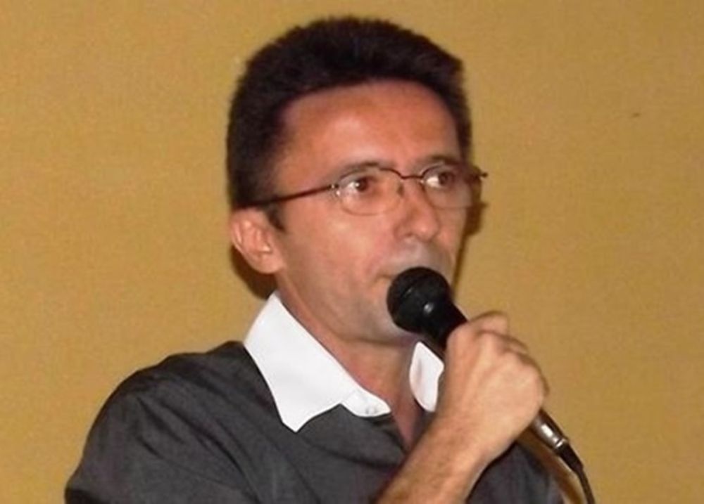 Justiça condena ex-prefeito a devolver mais de R$ 190 mil por improbidade