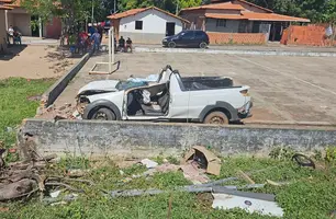 Motorista morre e filho fica ferido após carro despencar de ribanceira no Piauí (Foto: Reprodução)