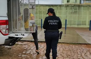 Mulher é presa ao tentar entrar com droga escondida na vagina em presídio do Piauí (Foto: Reprodução)