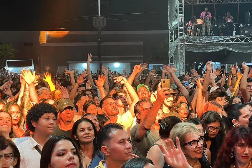 Música e cultura dominam a segunda noite do Festival de Inverno em Pedro II