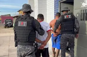 Operação prende oito pessoas e apreende armas e drogas em bairro de Timon (Foto: Divulgação)