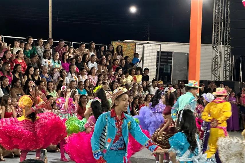 Parnarama encerra Arraiá do Mexe-Mexe com 40 anos de tradição e cultura