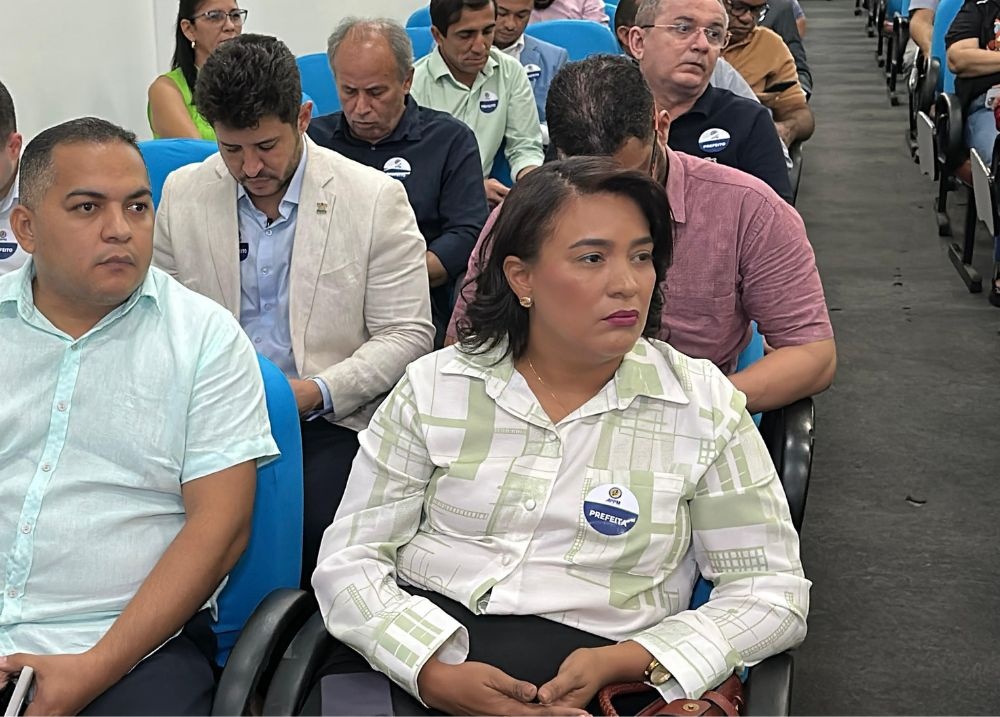 Prefeita de Lagoa do Piauí defende PEC 66 em seminário da APPM com Rafael Fonteles