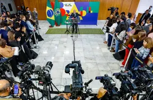Presidente Lula realiza coletiva de imprensa para reafirmar controle do Governo (Foto: Reprodução)