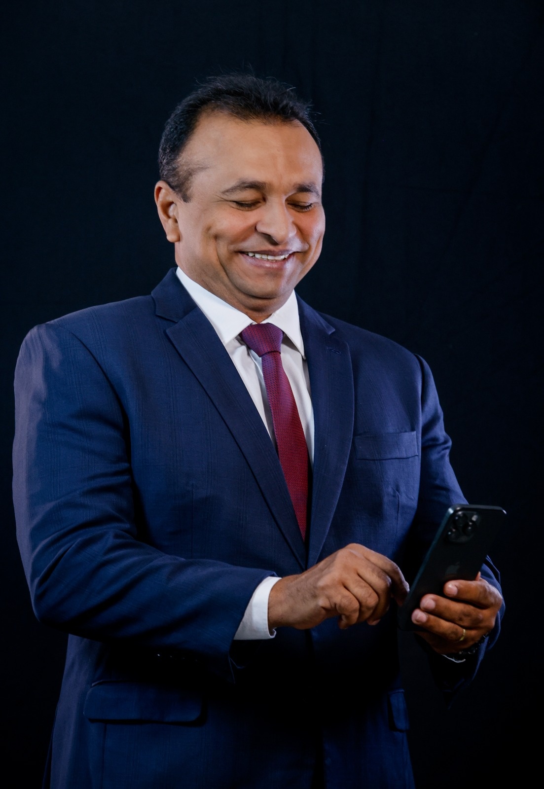 'Sorrisão' de Fábio Abreu tem motivo: boa colocação em pesquisa eleitoral