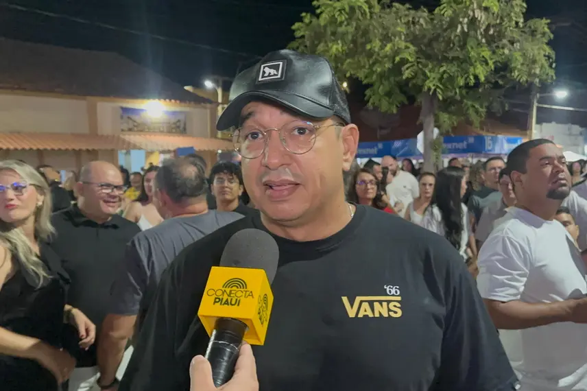 Terceira noite do Festinal de Inverno de Pedro II reúne artistas, alegria e turismo