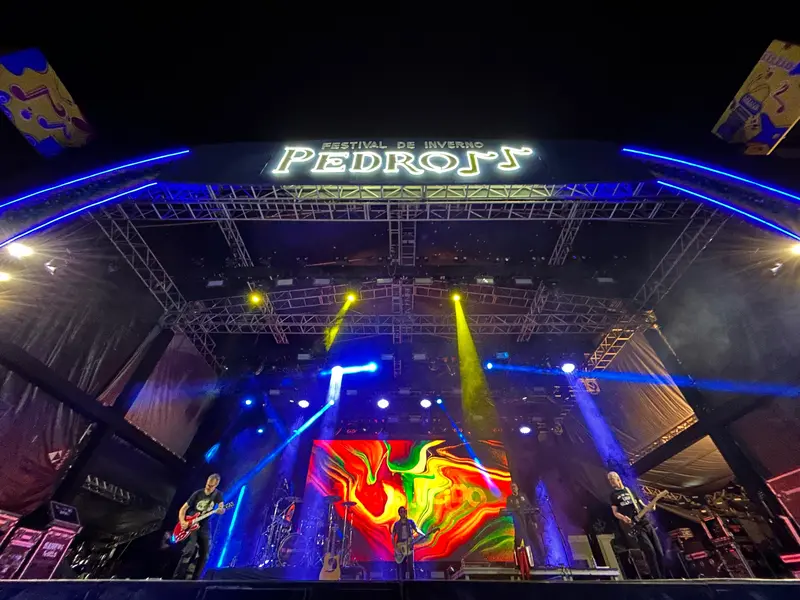 Terceira noite do Festinal de Inverno de Pedro II reúne artistas, alegria e turismo