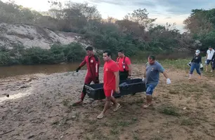 Adolescente morre afogada durante banho no Rio Parnaíba, entre Timon e Teresina (Foto: Repórter 12/Conecta Piauí)