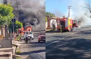 Carro pega fogo e mobiliza Corpo de Bombeiros na zona Norte de Teresina (Foto: Reprodução)