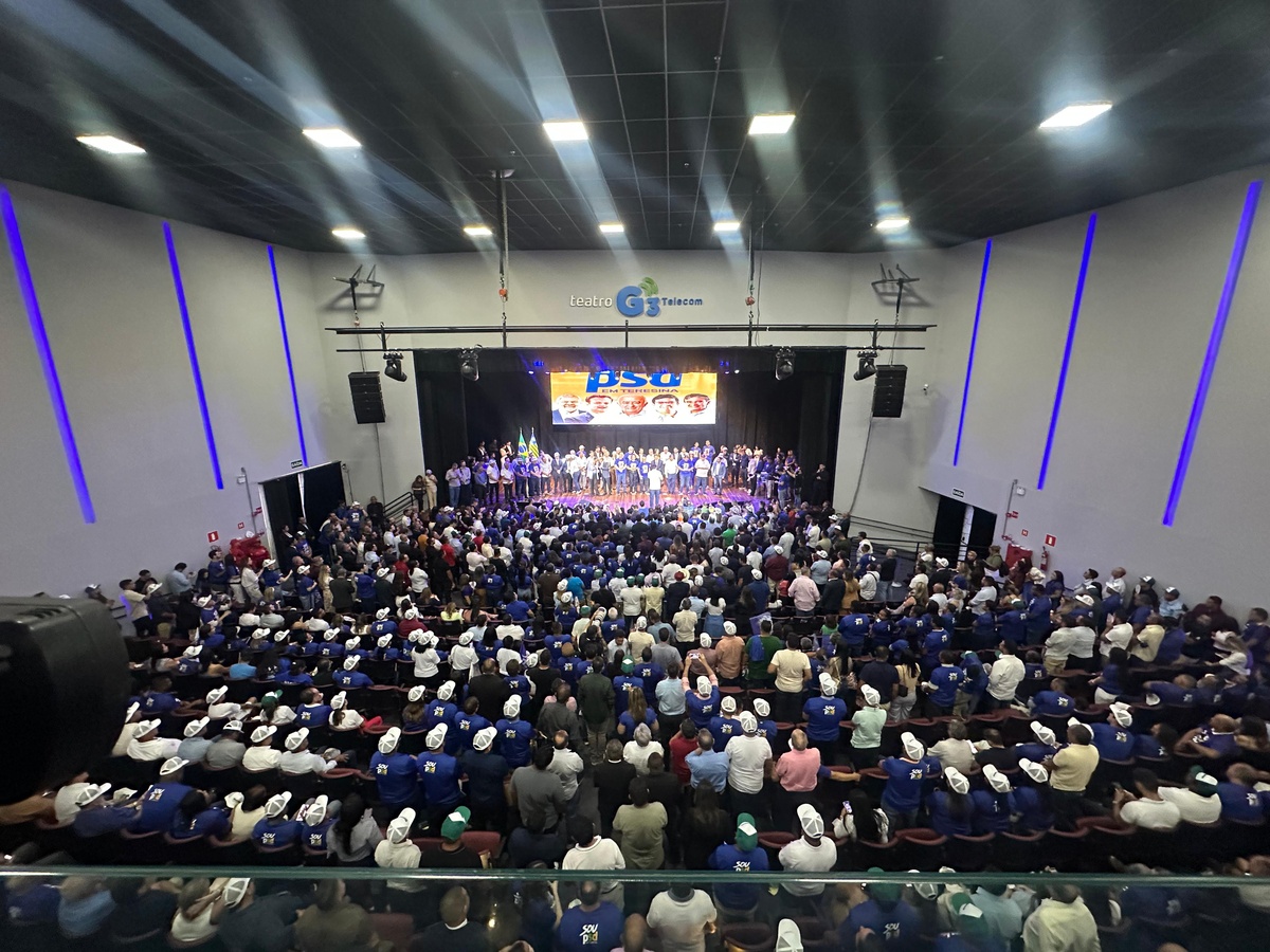 Encontro do PSD reúne lideranças para lançar Júlio César ao Senado