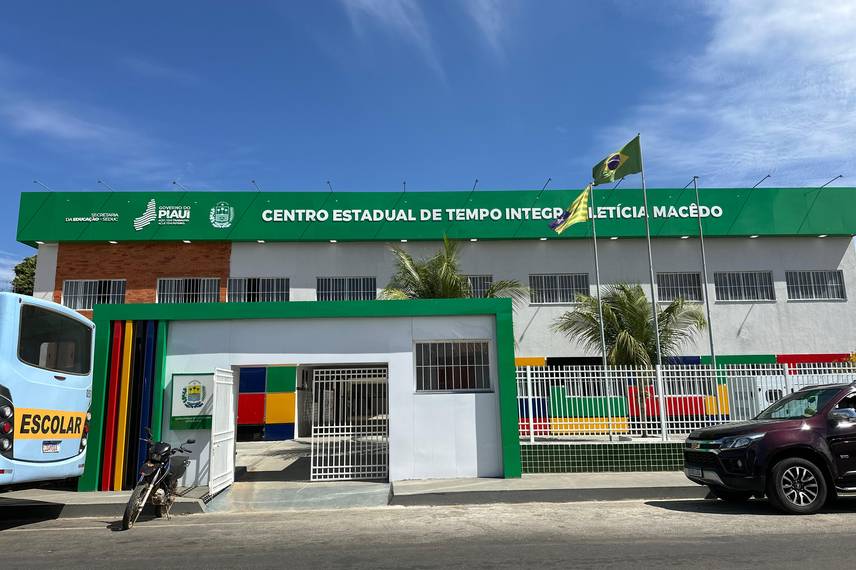 Escola movimenta férias com atividades lúdicas e criativas em Anísio de Abreu Escola movimenta férias com atividades lúdicas e criativas em Anísio de Abreu