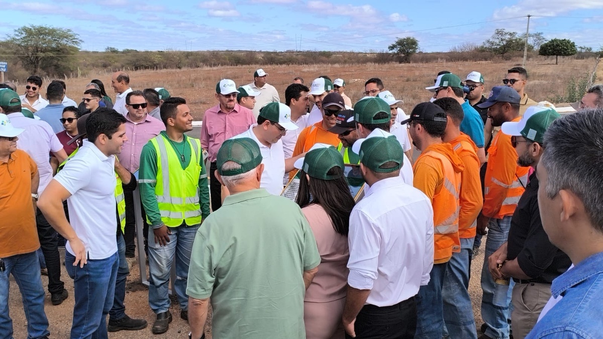 Fonteles entrega pacote de obras em Paulistana e reforça desenvolvimento regional
