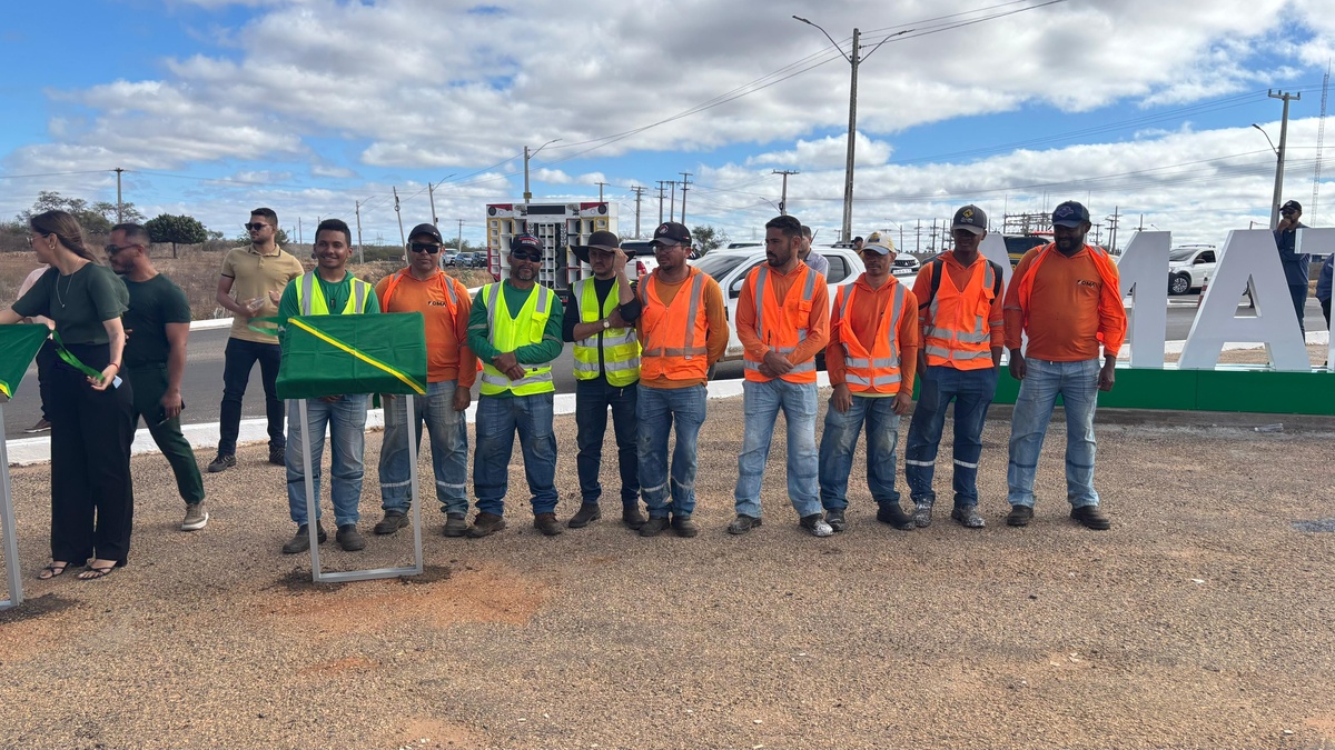 Fonteles entrega pacote de obras em Paulistana e reforça desenvolvimento regional