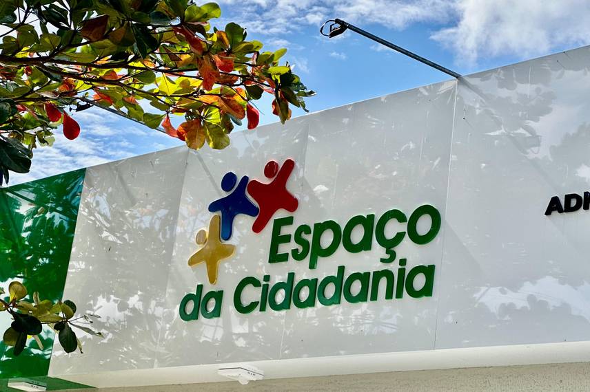 Governador inaugura escola, Espaço da Cidadania e asfalto em Altos Governador inaugura escola, Espaço da Cidadania e asfalto em Altos