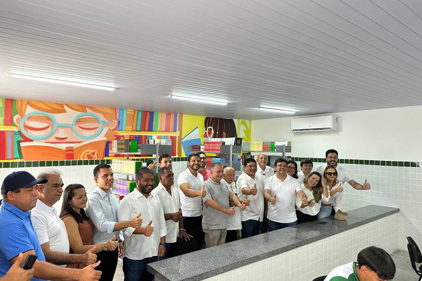 Governador inaugura escola, Espaço da Cidadania e asfalto em Altos Governador inaugura escola, Espaço da Cidadania e asfalto em Altos