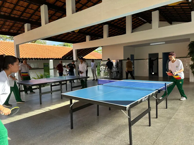 Governador inaugura escola, Espaço da Cidadania e asfalto em Altos